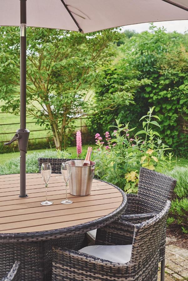 Apple Tree Cottage Beckford Extérieur photo